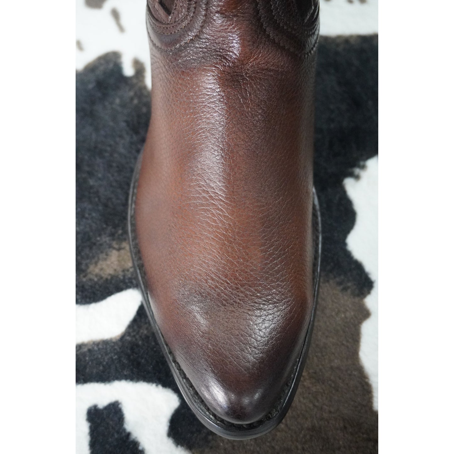 Cuadra Bota De Venado Italiano Copenage Cafe