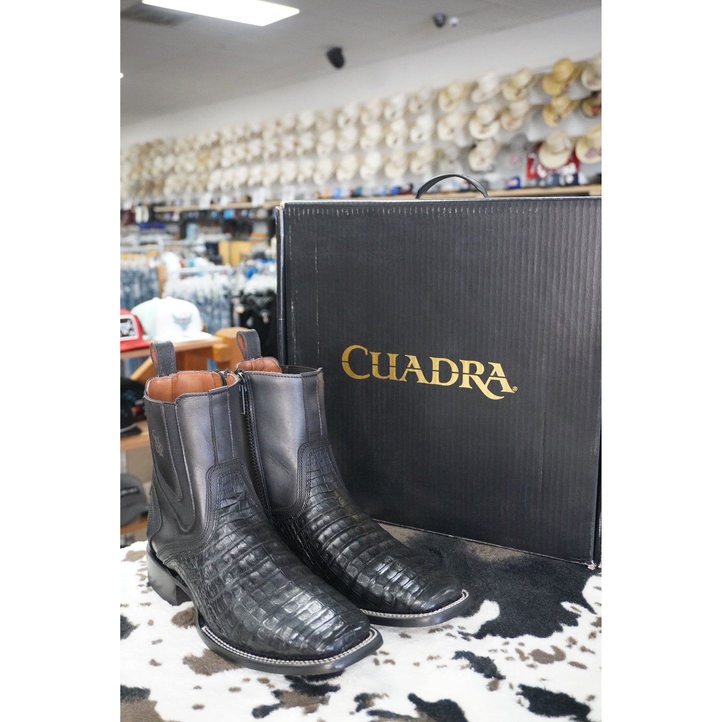Botin Cuadra Fuscus Lomo Belly Plunge Negro
