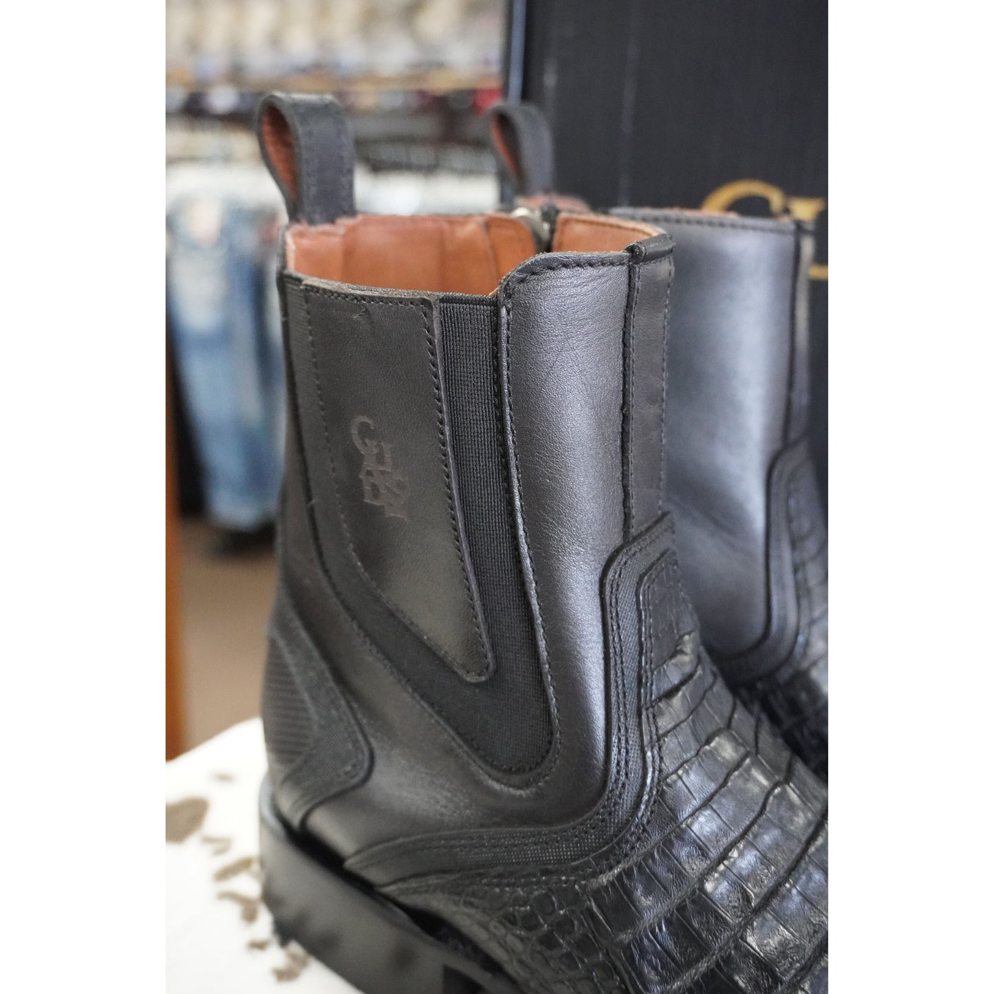 Botin Cuadra Fuscus Lomo Belly Plunge Negro