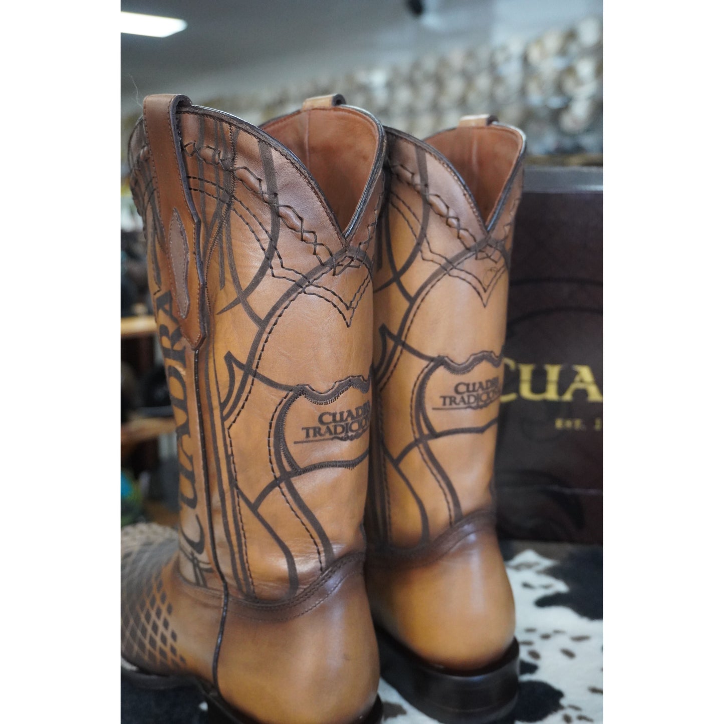 Cuadra Hombre Piel Sillero Over Miel
