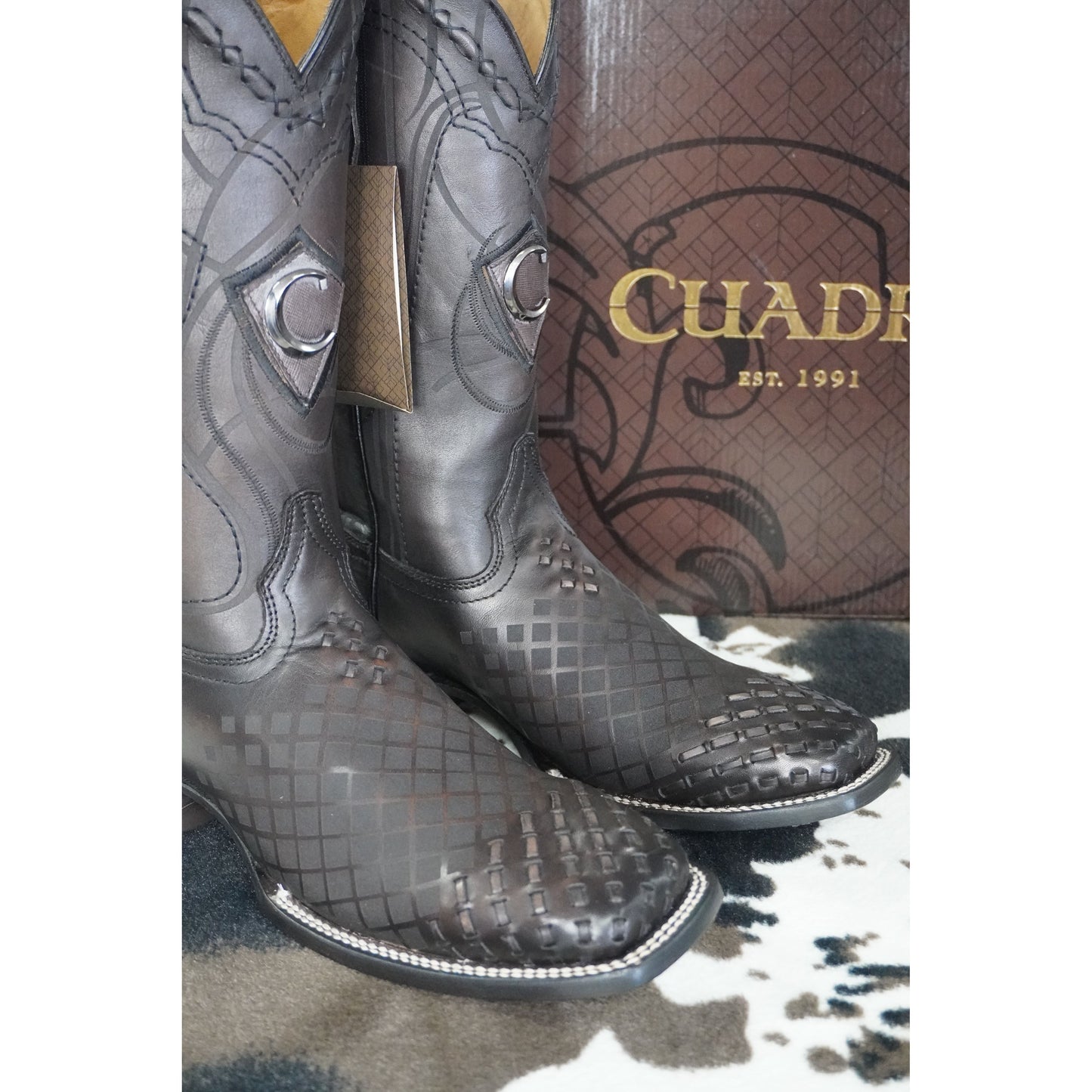 Cuadra Hombre Res Sillero Over Negro Botas