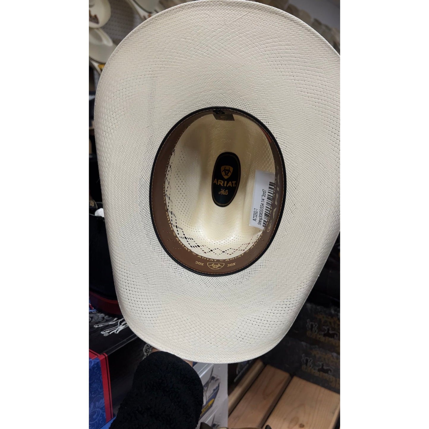 30X Ariat Diamond Shantung, Cattleman Crown