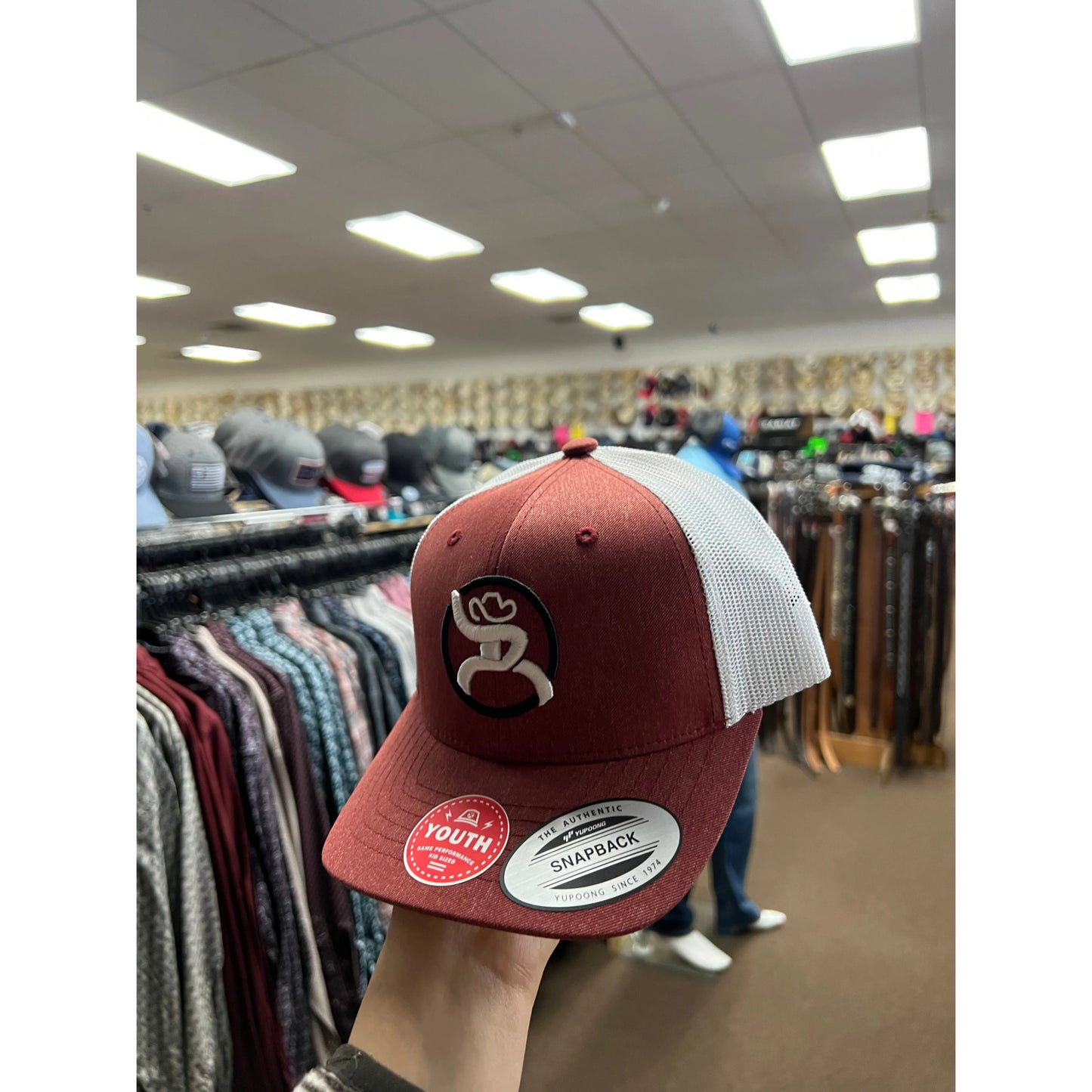 KIDS HOOEY RED/WHITE HAT