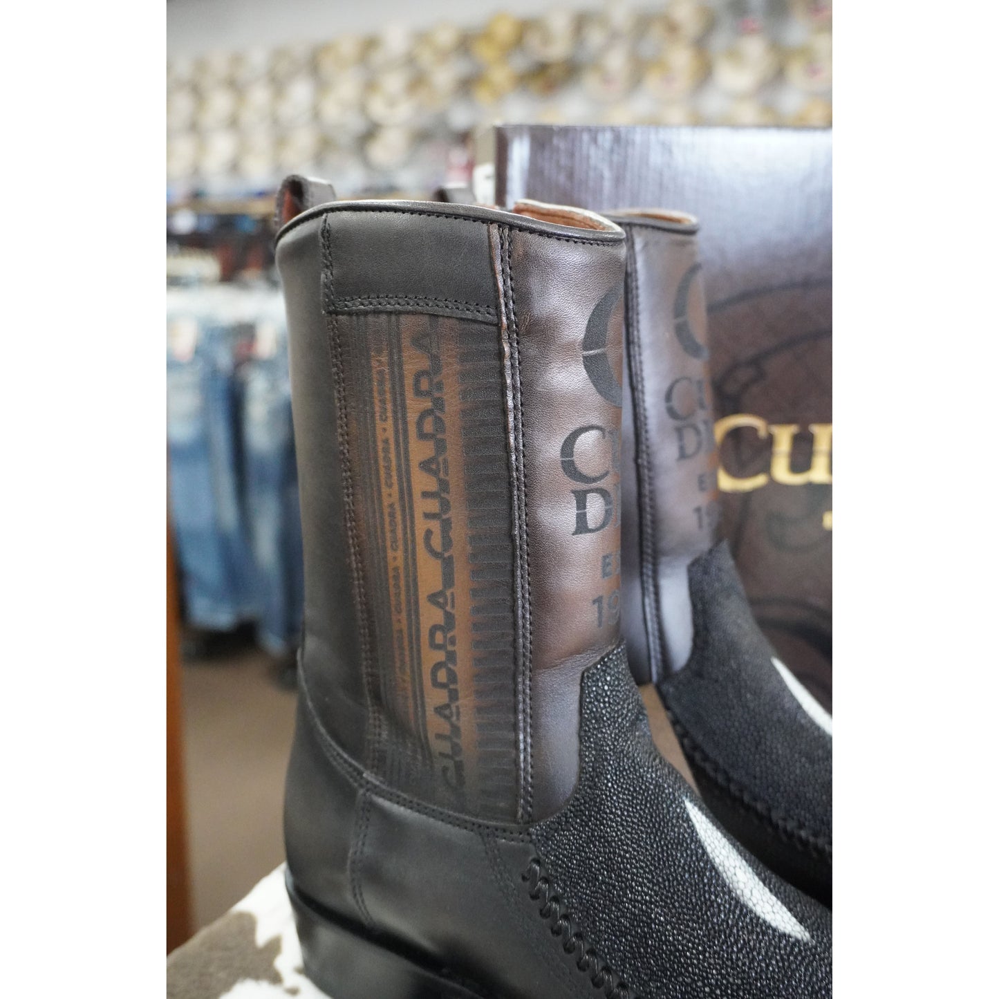 Cuadra Hombre Bota de Mantarraya Negro