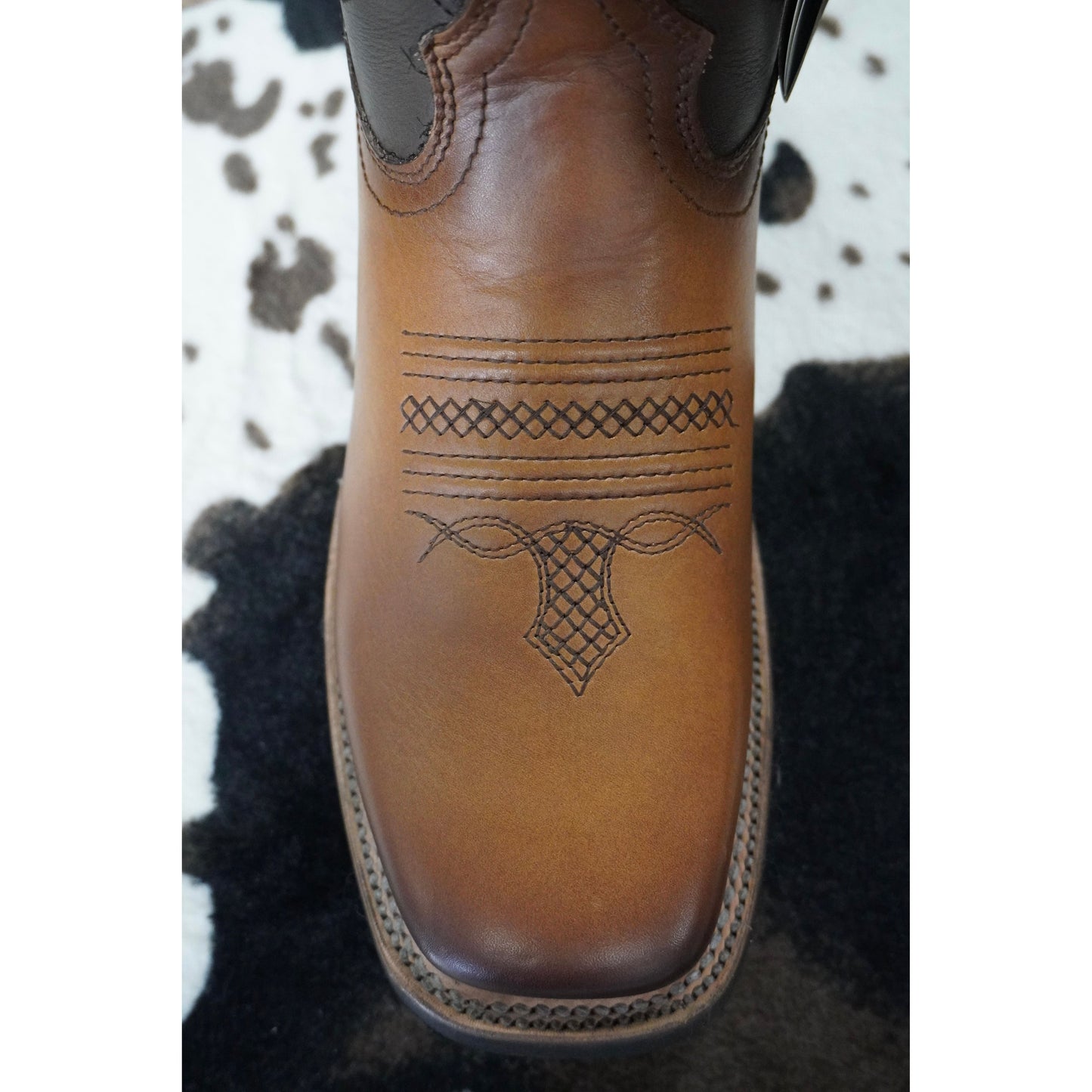 Cuadra Hombre Bota de Res Crust Base Satro Arena
