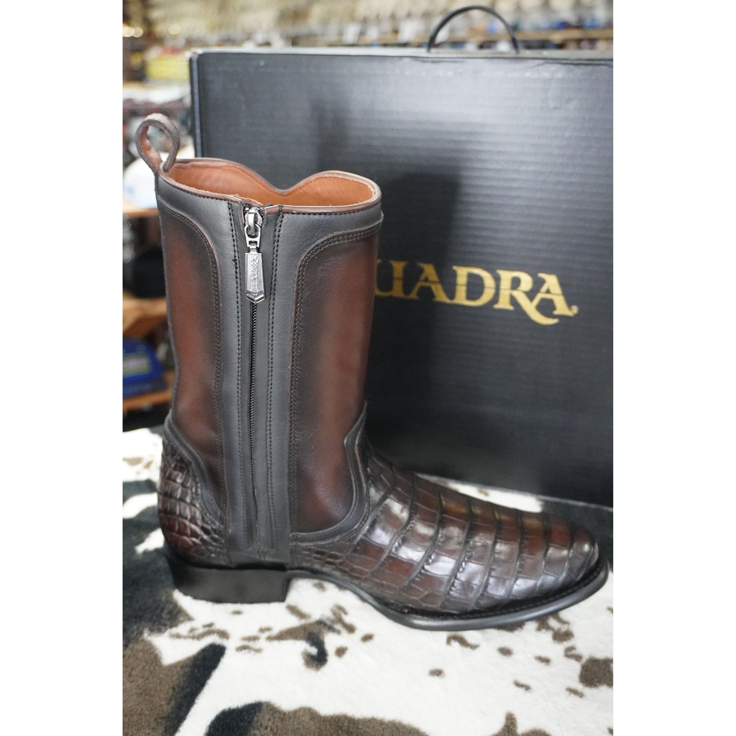 Cuadra Bota De Alligator Lomo Belly Luxo Moka