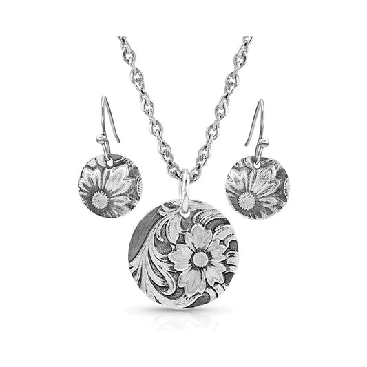 Art of the Buckle Jewelry Set